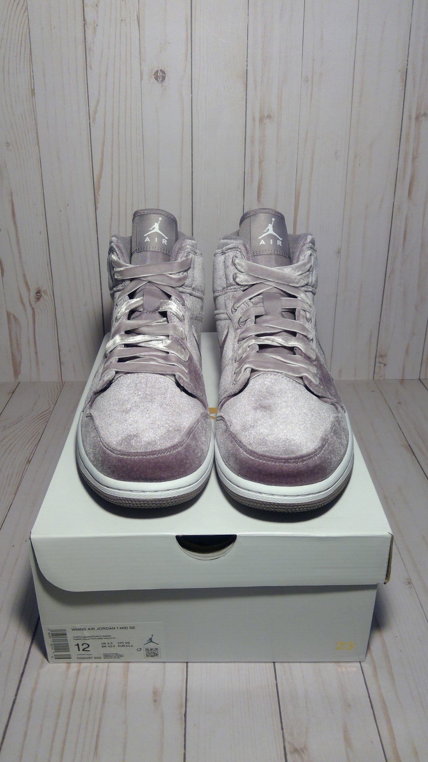 AIR JORDAN 1 MID SE - PURPLE VELVET (WOMEN'S) - SIZE WOMEN'S 12