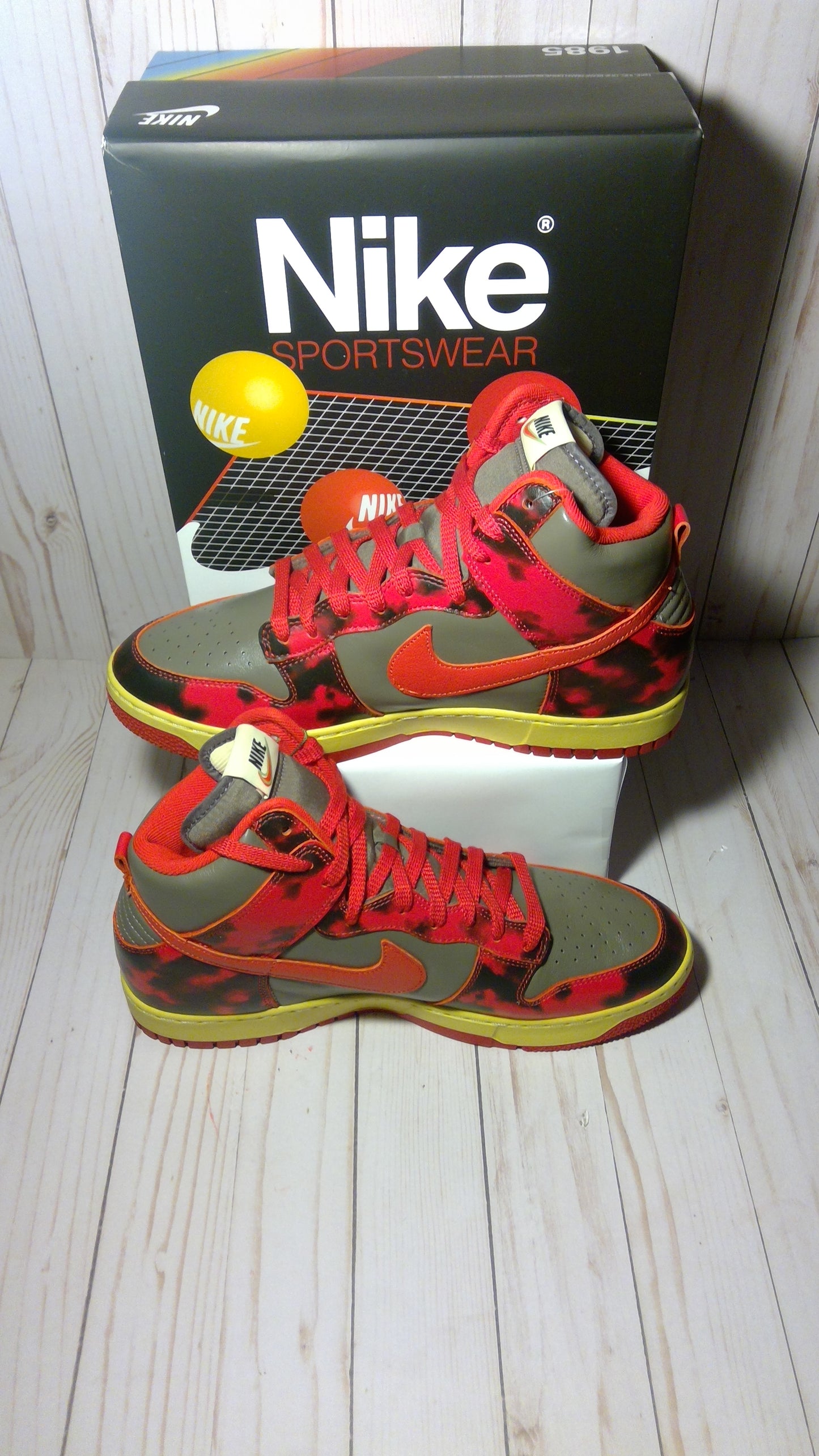 NIKE DUNK HI 1985 - RED ACID WASH - SIZE MEN'S 12