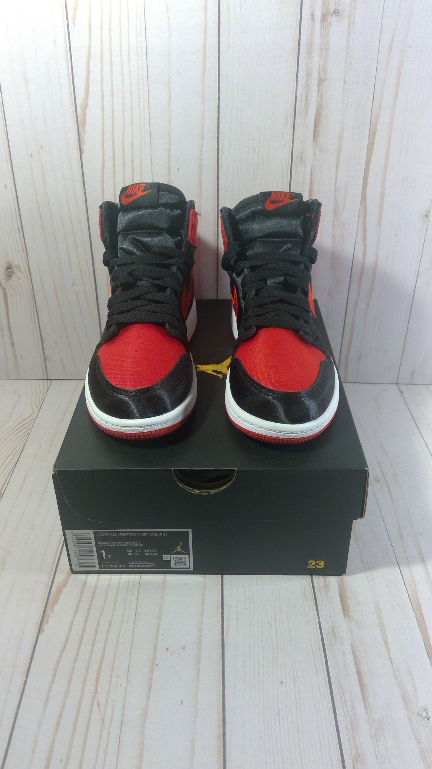 JORDAN 1 RETRO HIGH OG (PS) - SATIN BRED - SIZE YOUTH 1