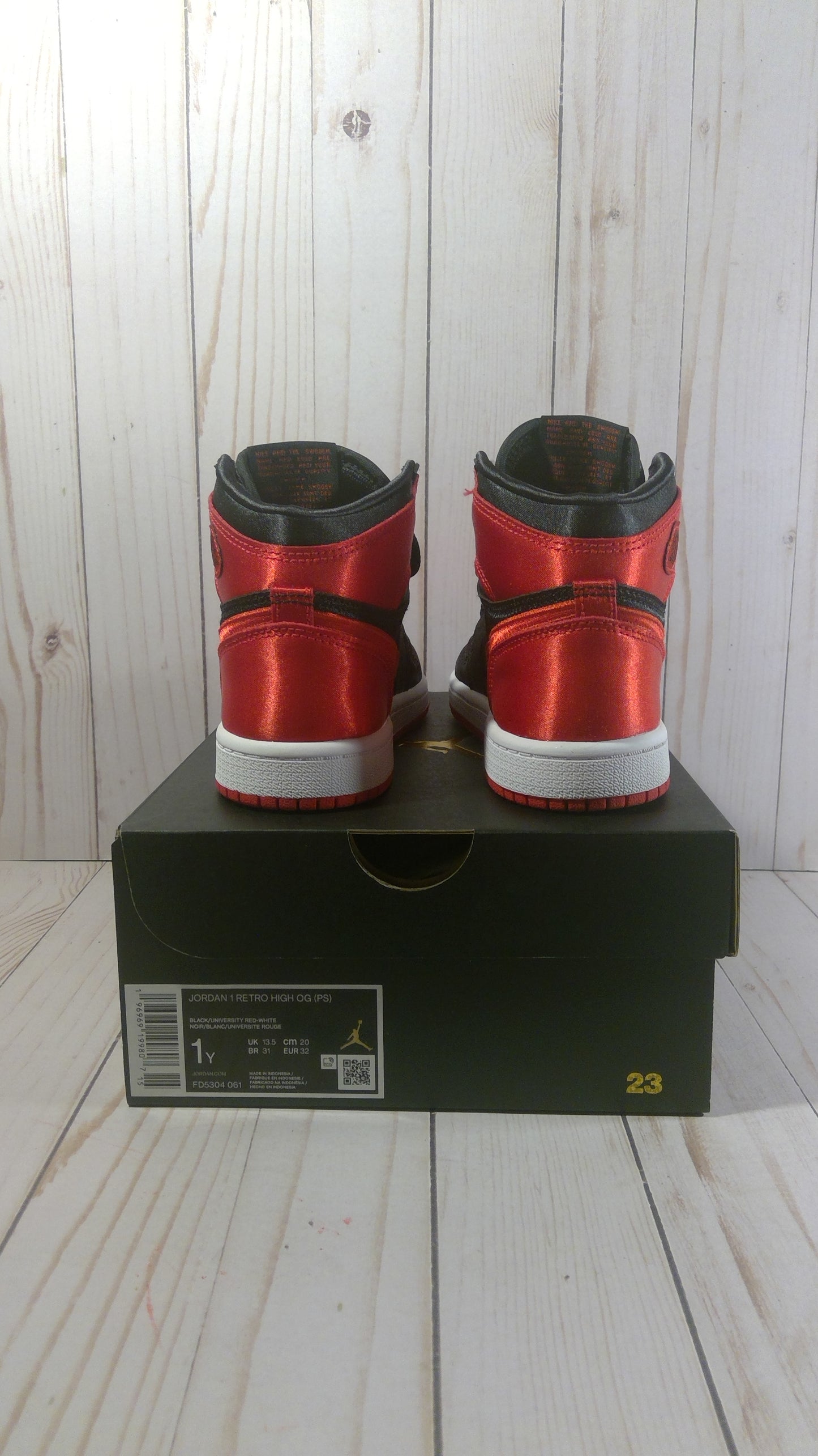 JORDAN 1 RETRO HIGH OG (PS) - SATIN BRED - SIZE YOUTH 1