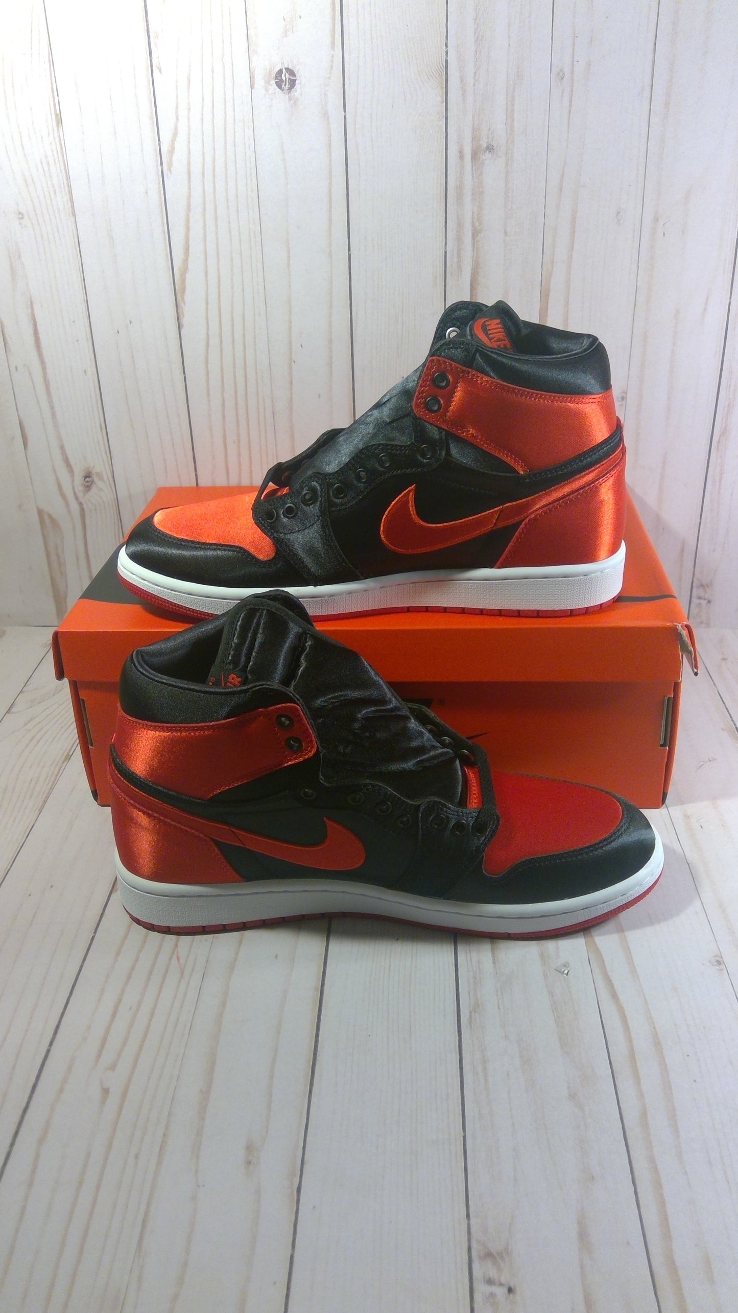 AIR JORDAN 1 RETRO HIGH OG - SATIN BREG (WOMEN'S)