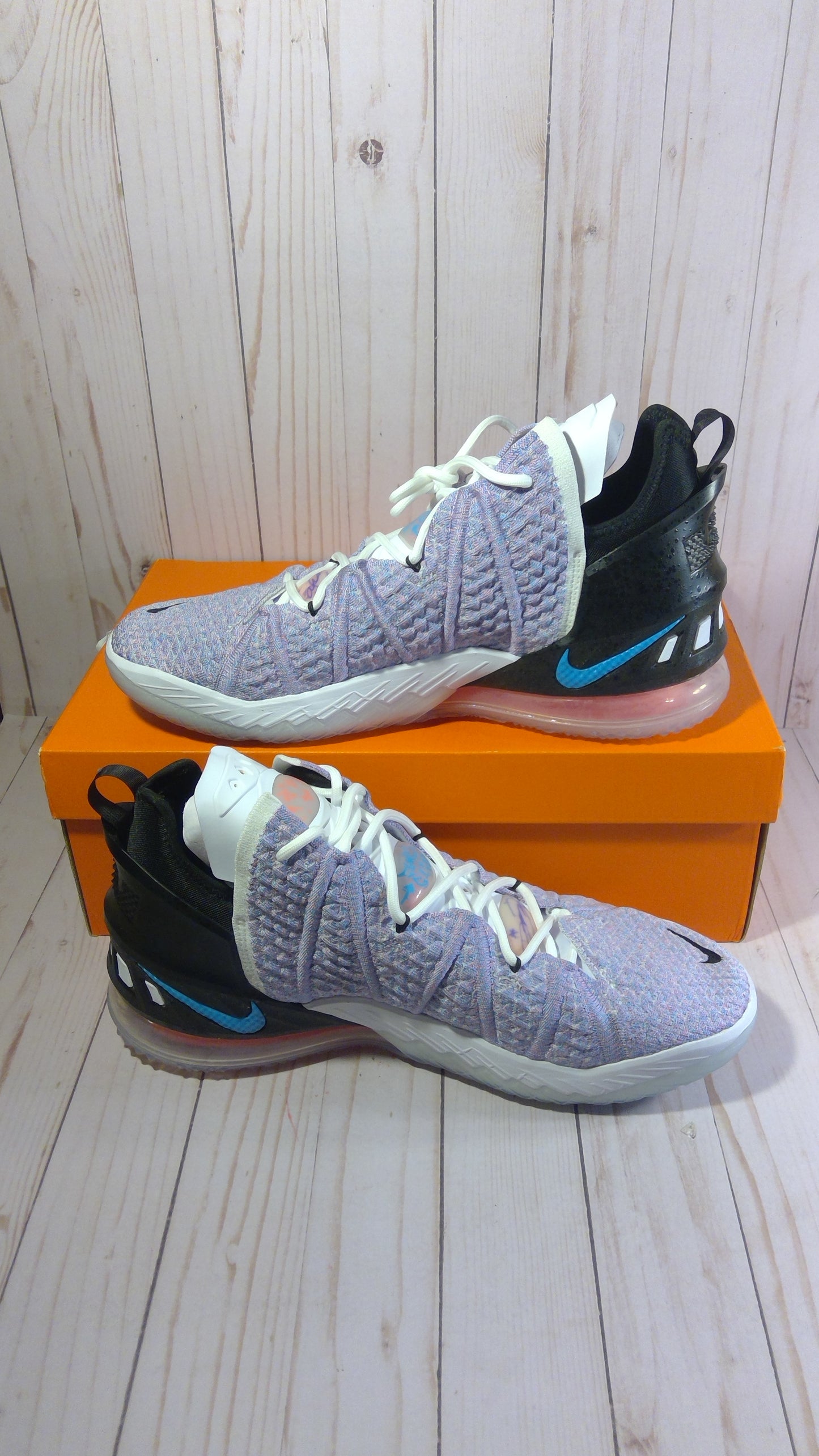 LEBRON XVIII (18) - GRAFFITI BLUE MULTI COLOR - SIZE MEN'S 12