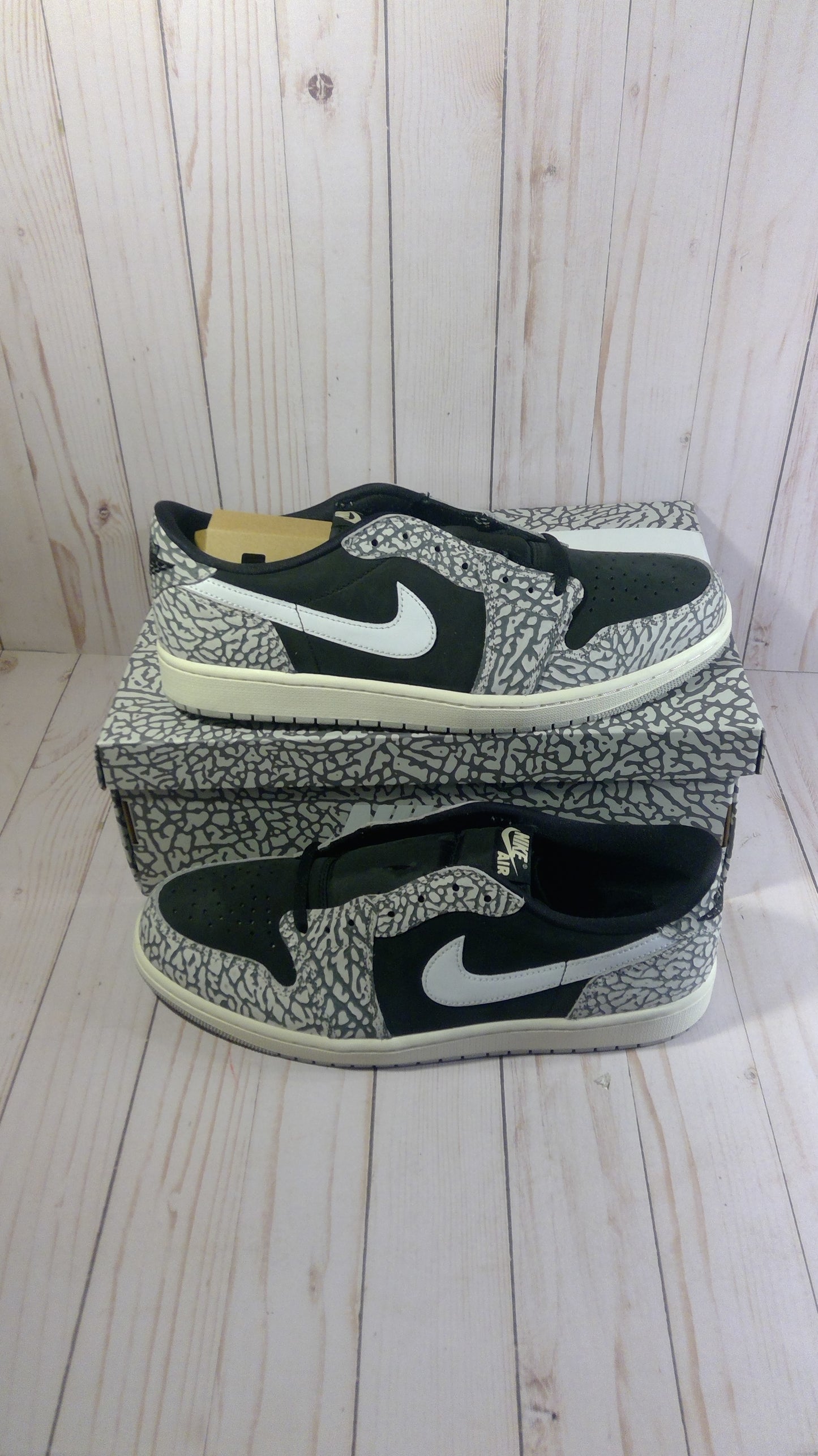 AIR JORDAN 1 RETRO LOW OG - BLACK CEMENT - SIZE MEN'S 12