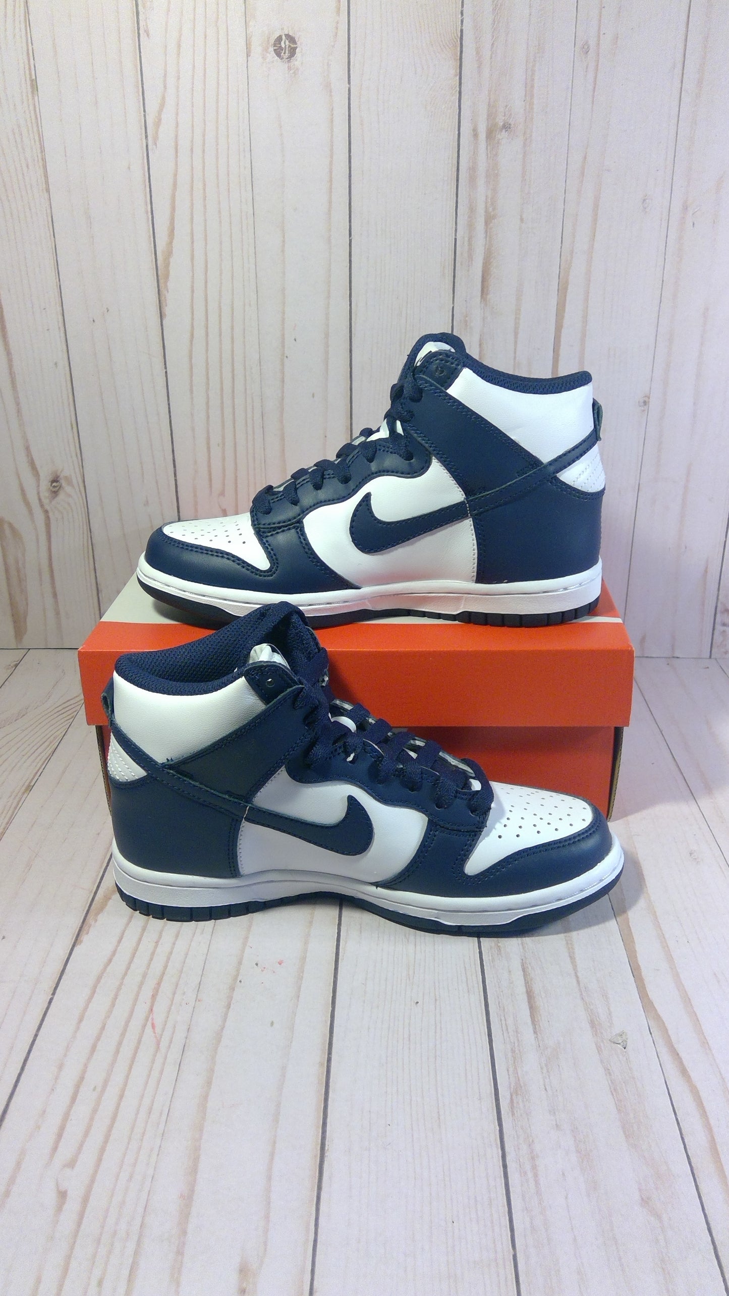 NIKE DUNK HIGH (GS) - CHAMPIONSHIP NAVY - SIZE YOUTH 4