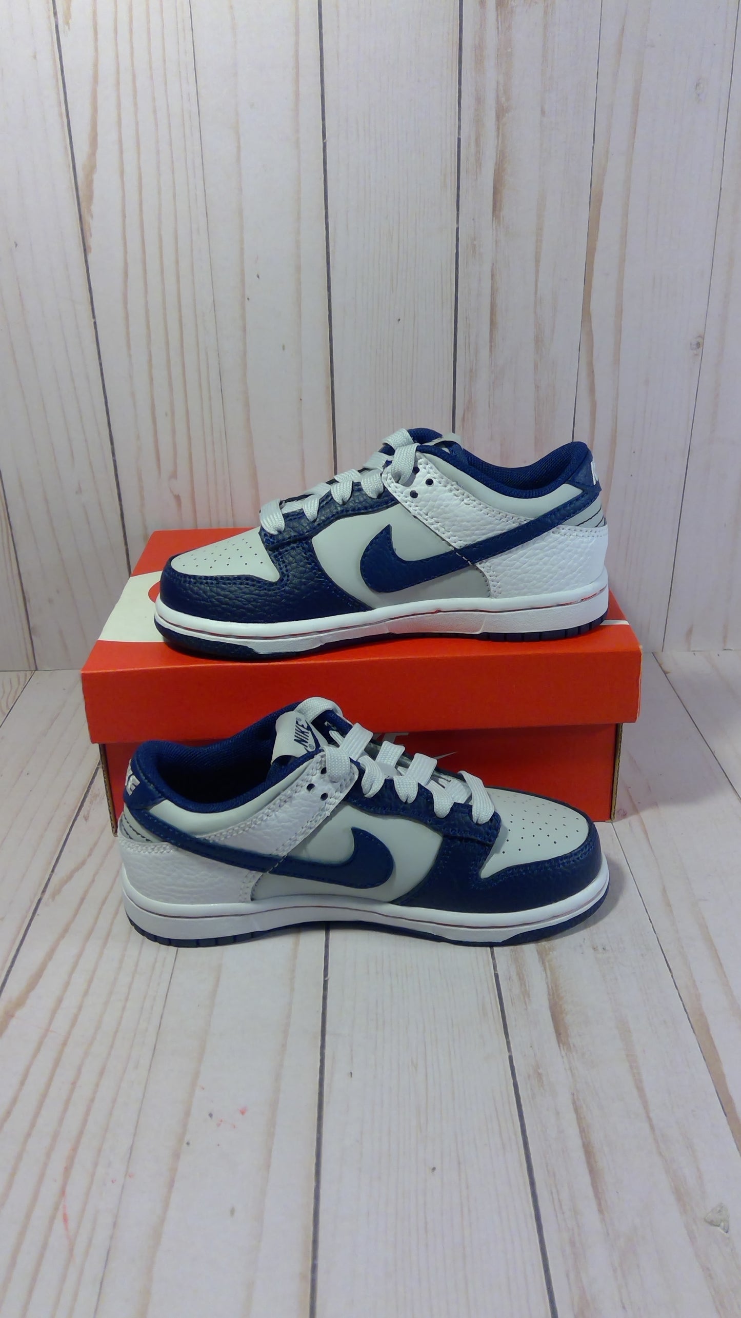 NIKE DUNK LOW (PS) - PRE-SCHOOL SIZE 11 C