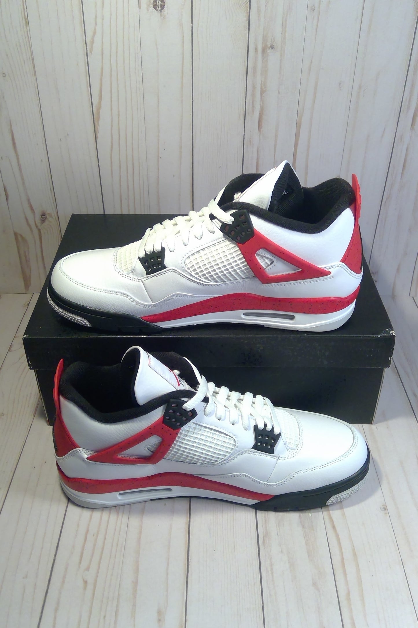 AIR JORDAN 4 RETRO - RED CEMENT - SIZE MEN'S 12
