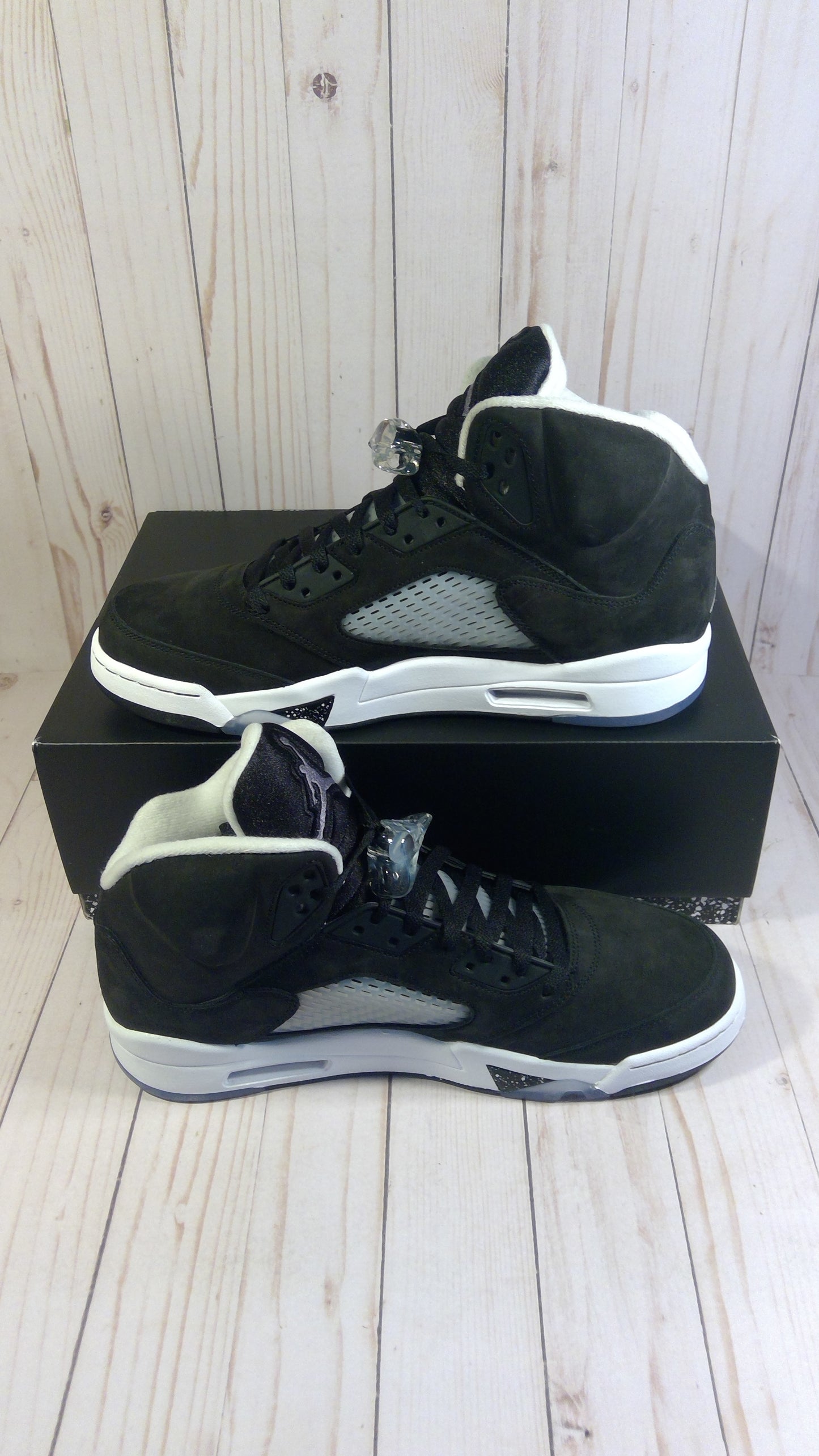 AIR JORDAN 5 RETRO - MOONLIGHT (2021) - SIZE MEN'S 12