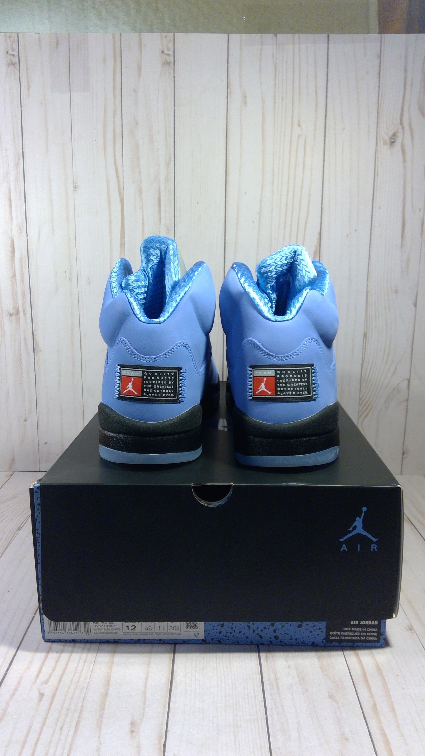 AIR JORDAN 5 RETRO SE 'UNC UNIVERSITY BLUE