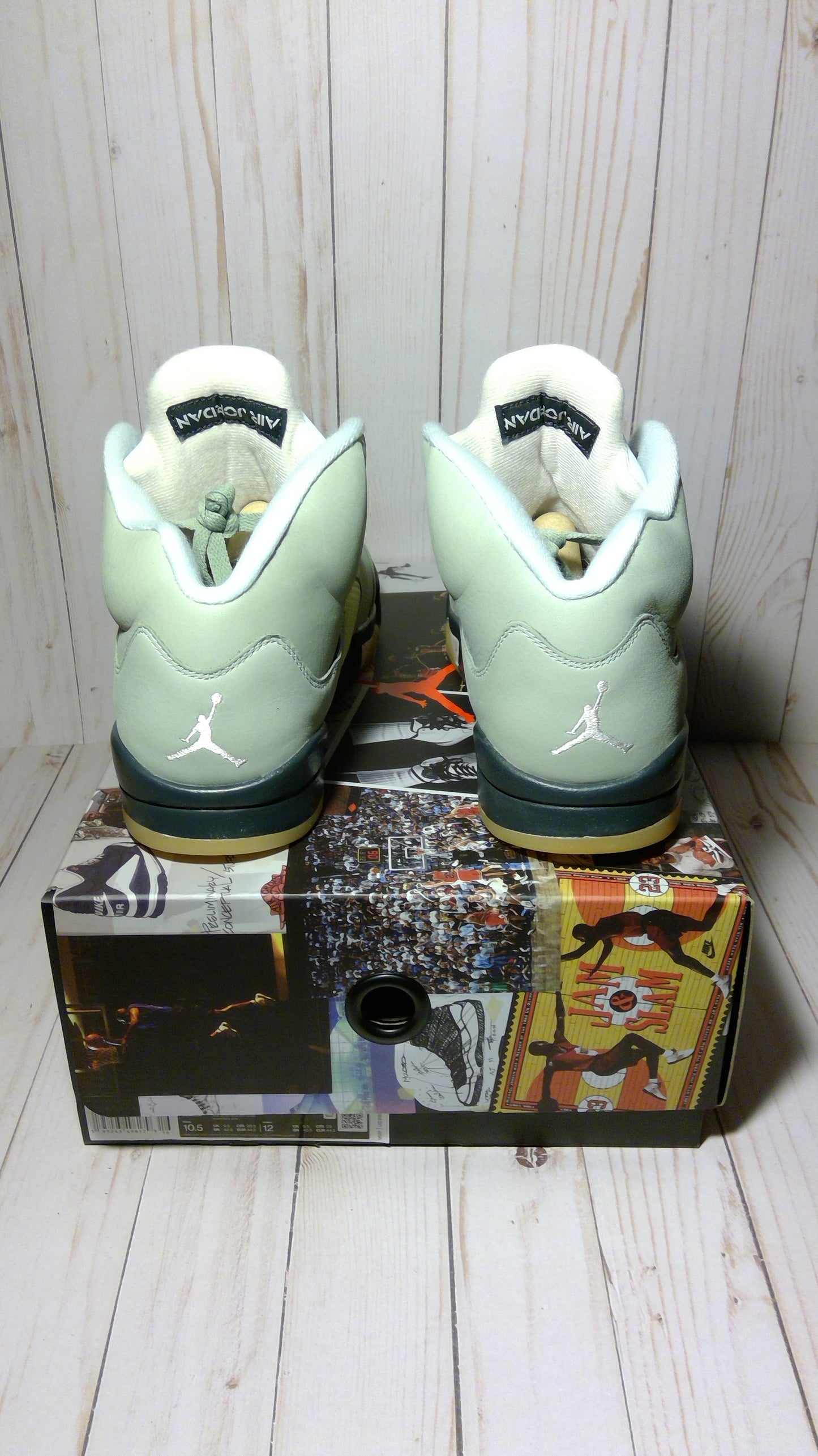 AIR JORDAN 5 RETRO - JADE HORIZON