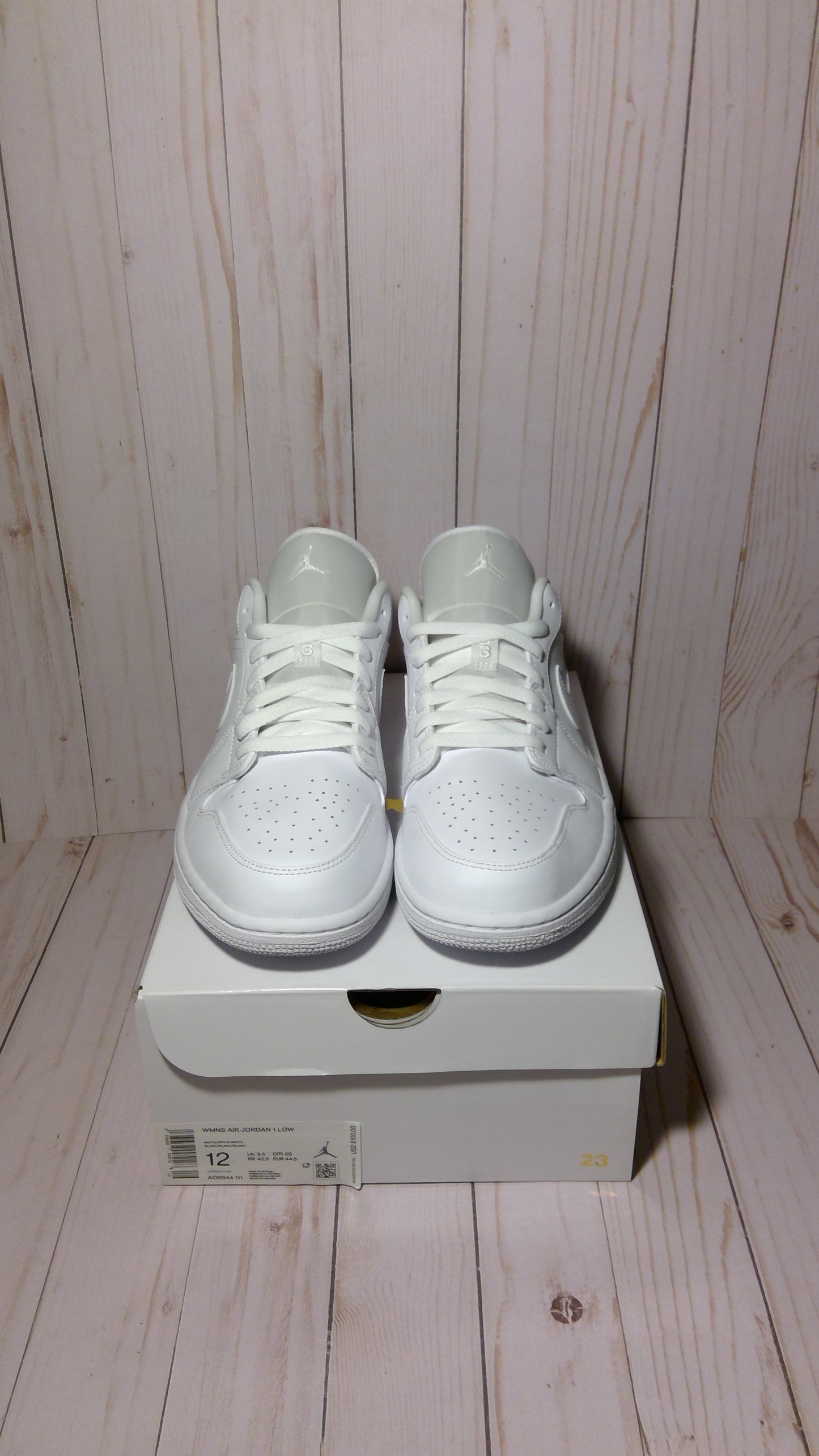 AIR JORDAN 1 LOW - WHITE (WOMEN'S) - SIZE WOMEN'S 12