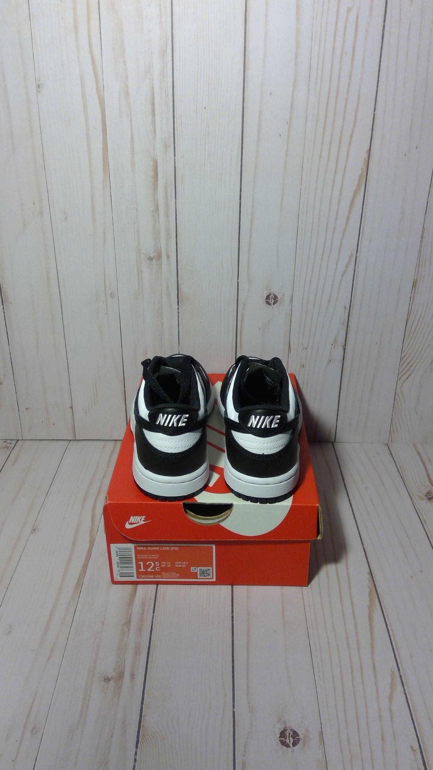 NIKE DUNK LOW RETRO - WHITE BLACK PANDA (PS) - PRE-SCHOOL SIZE 12.5 C