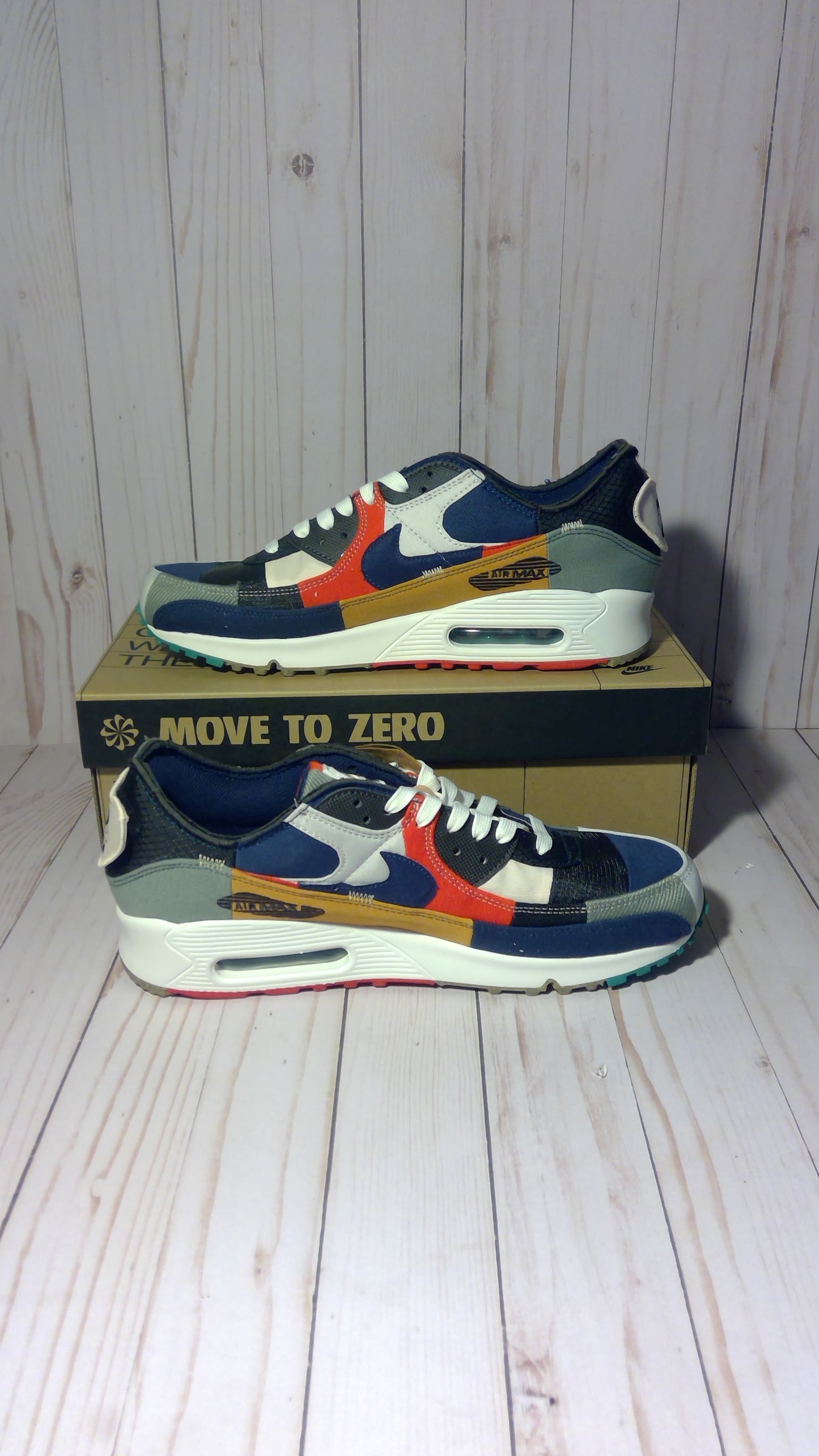 NIKE AIR MAX 90 QS - LEGACY (WOMEN'S) - SIZE WOMEN'S 12 / MEN'S 10.5