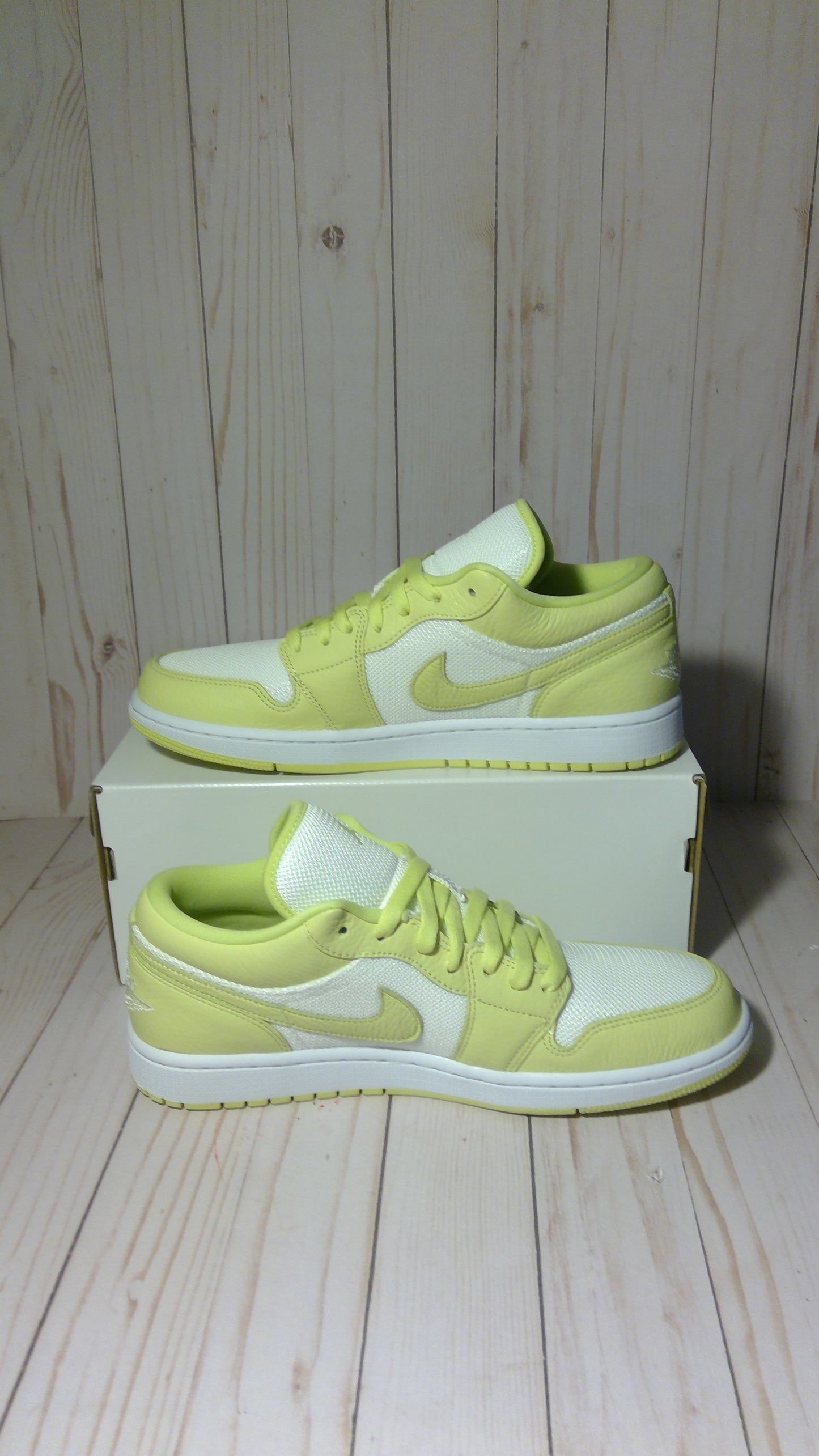 AIR JORDAN 1 LOW SE - LIMELIGHT (WOMEN'S) - SIZE WOMEN'S 12