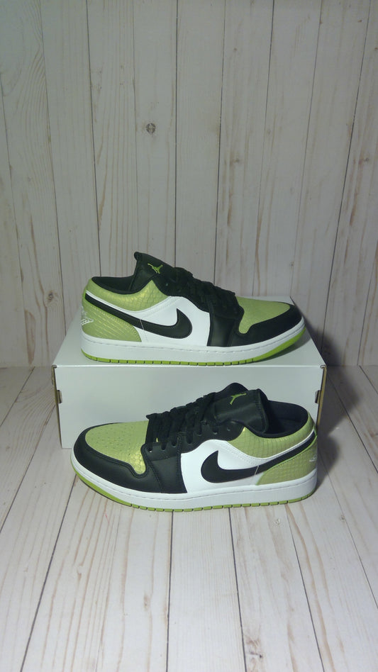 AIR JORDAN 1 LOW SE - SNAKESKIN VIVID GREEN (WOMEN'S) - SIZE WPMEN'S 12