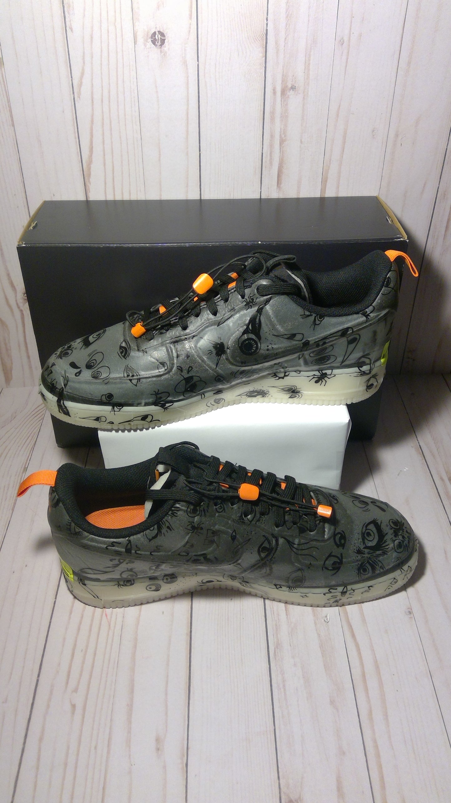 NIKE AIR FORCE 1 LOW EXPERIMENTAL - HALLOWEEN - SIZE MEN'S 12.5 / WOMEN'S 14