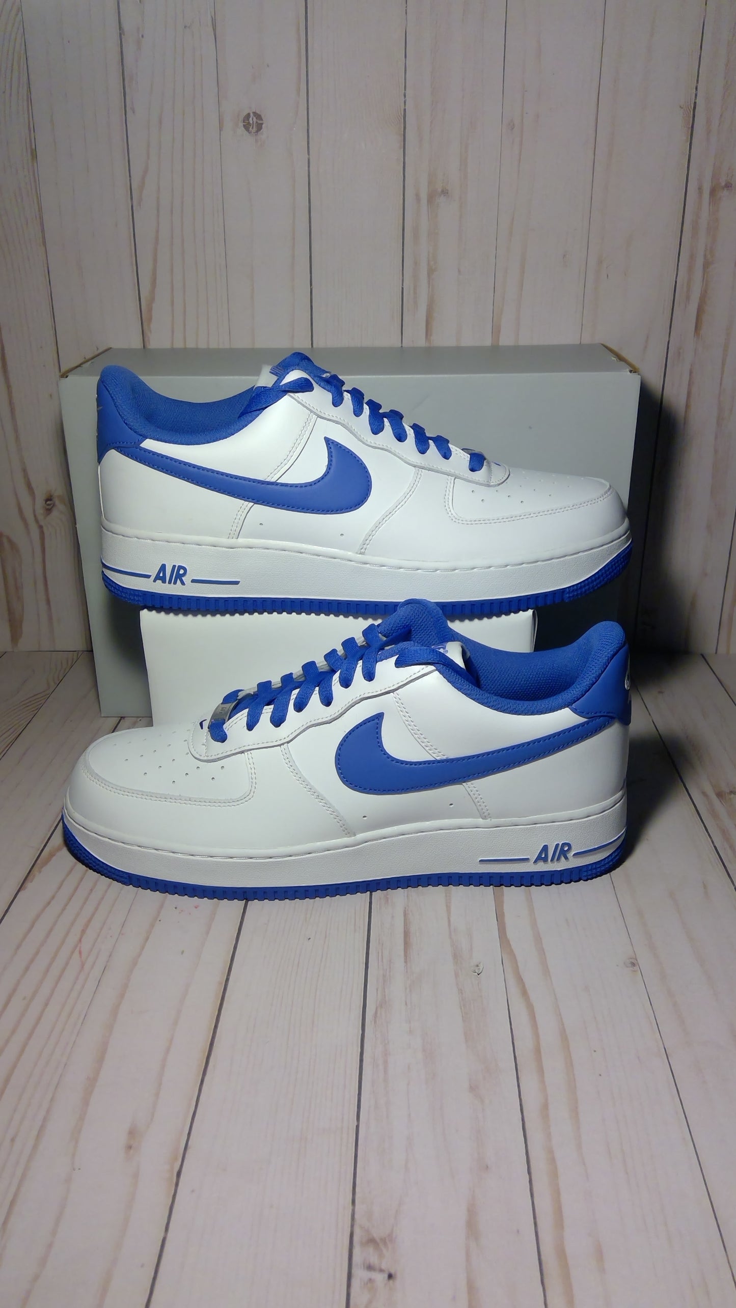 NIKE AIR FORCE 1 '07 - MEDIUM BLUE - SIZE MEN'S 12 / WOMEN'S 13.5