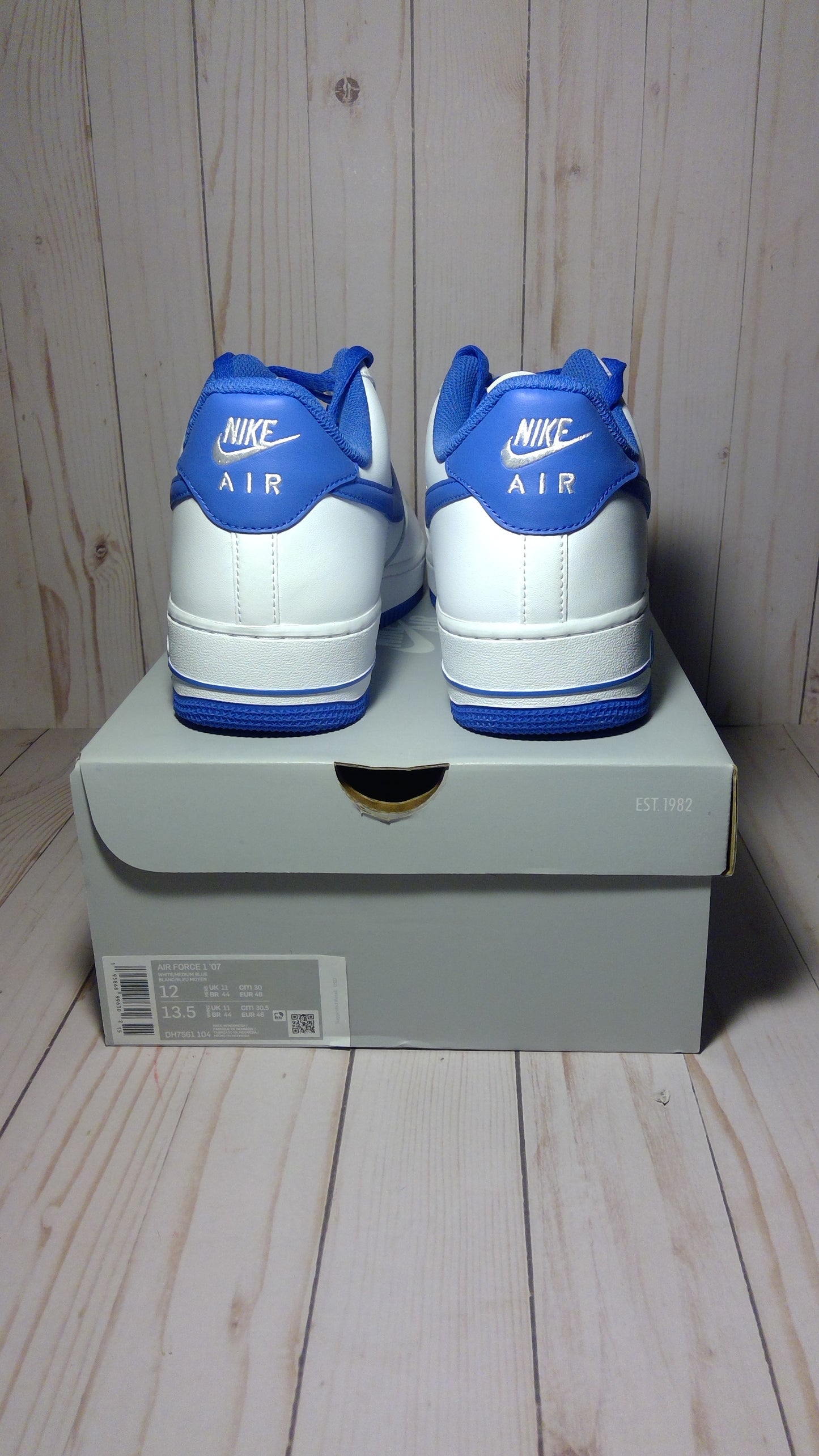 NIKE AIR FORCE 1 '07 - MEDIUM BLUE - SIZE MEN'S 12 / WOMEN'S 13.5