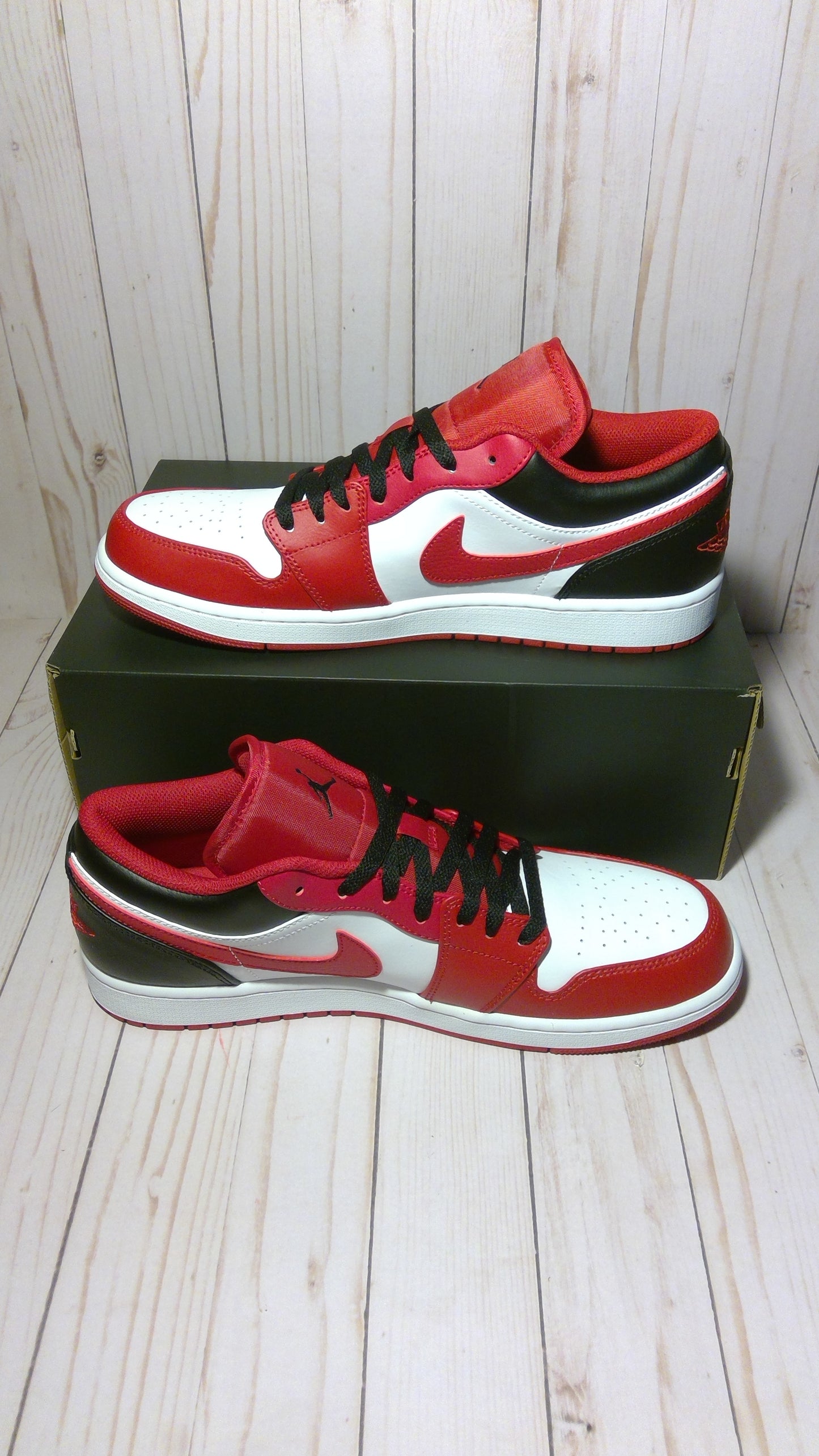 AIR JORDAN 1 LOW - BULLS