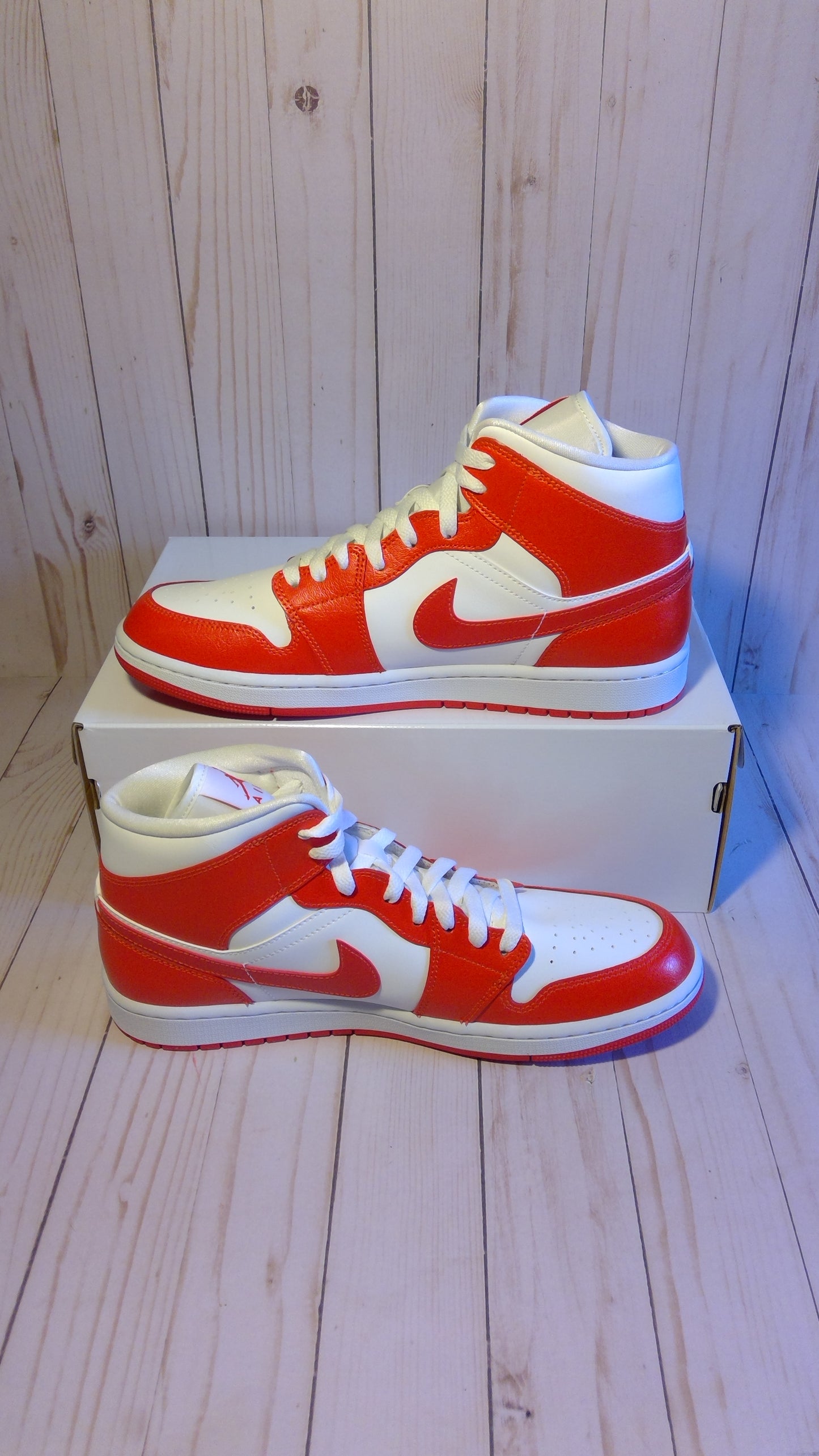 AIR JORDAN 1 MID - SYRACUSE (WOMEN'S) - SIZE WOMEN'S 12 / MEN'S 10.5