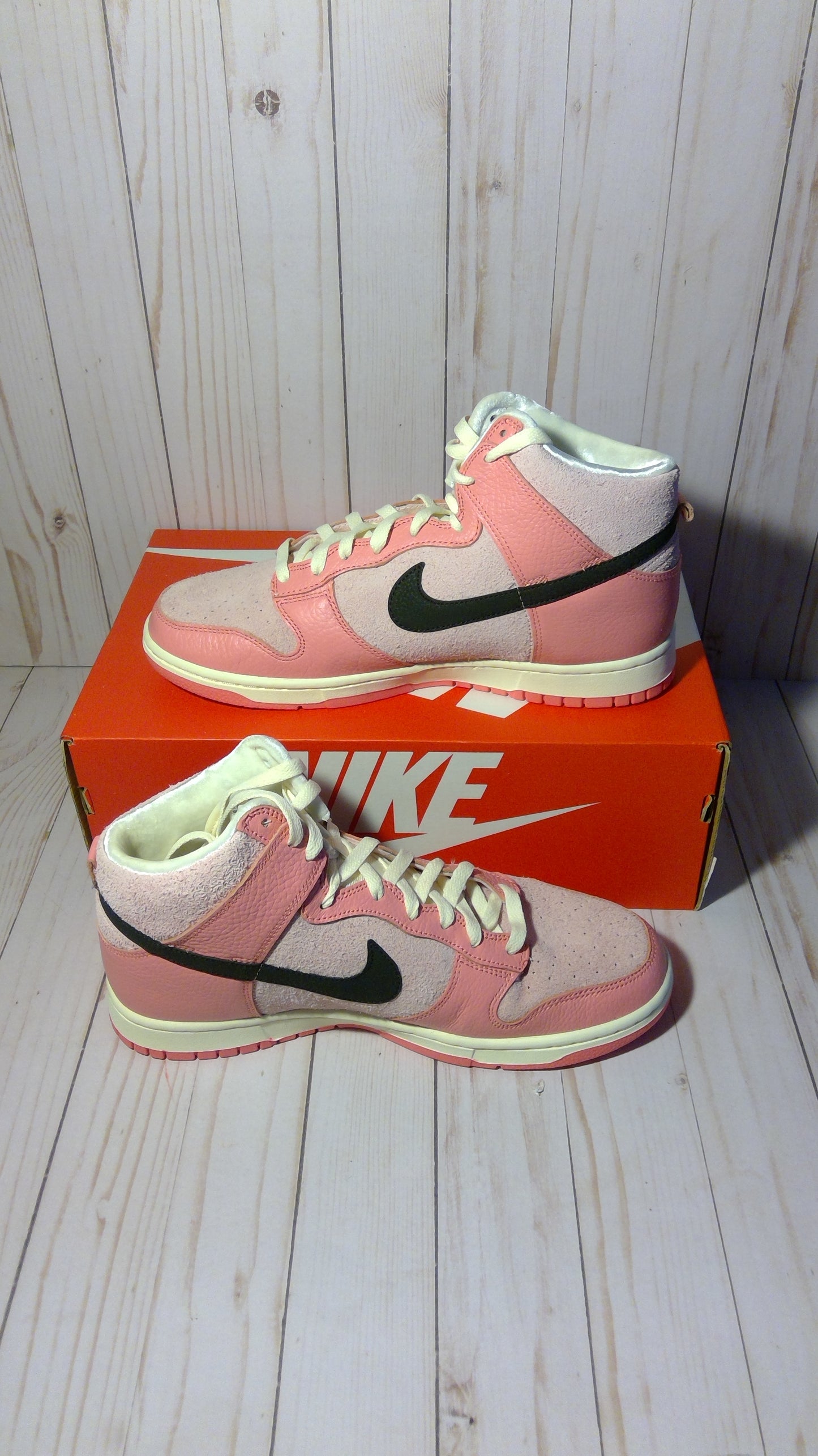 NIKE DUNK HIGH - HOOPS PACK PINK - SIZE MEN'S 10.5 / WOMEN'S 12