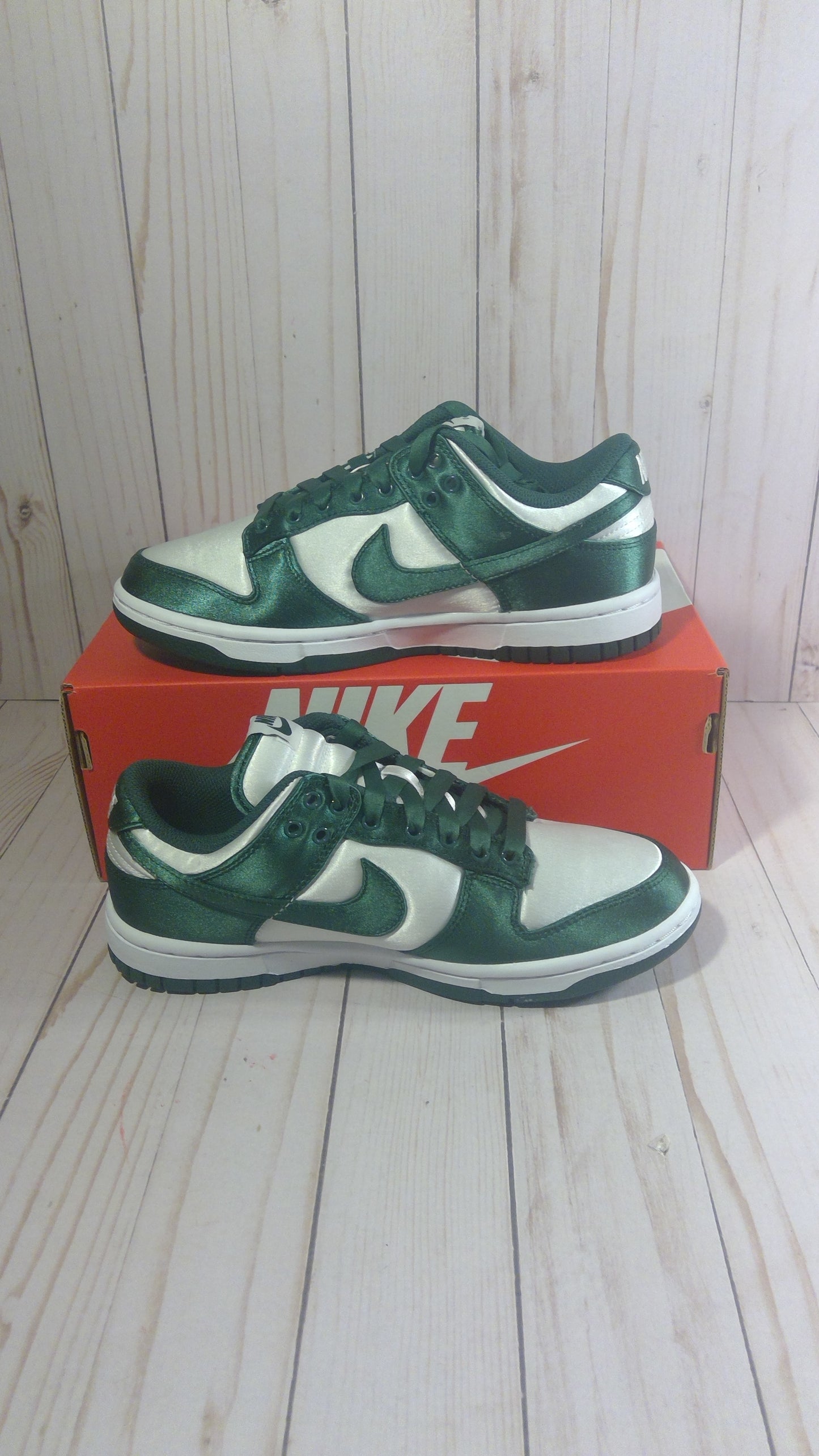 NIKE DUNK LOW ESS - MICHIGAN STATE SATIN (WOMEN'S) - SIZE WOMEN'S 6.5 / MEN'S 5