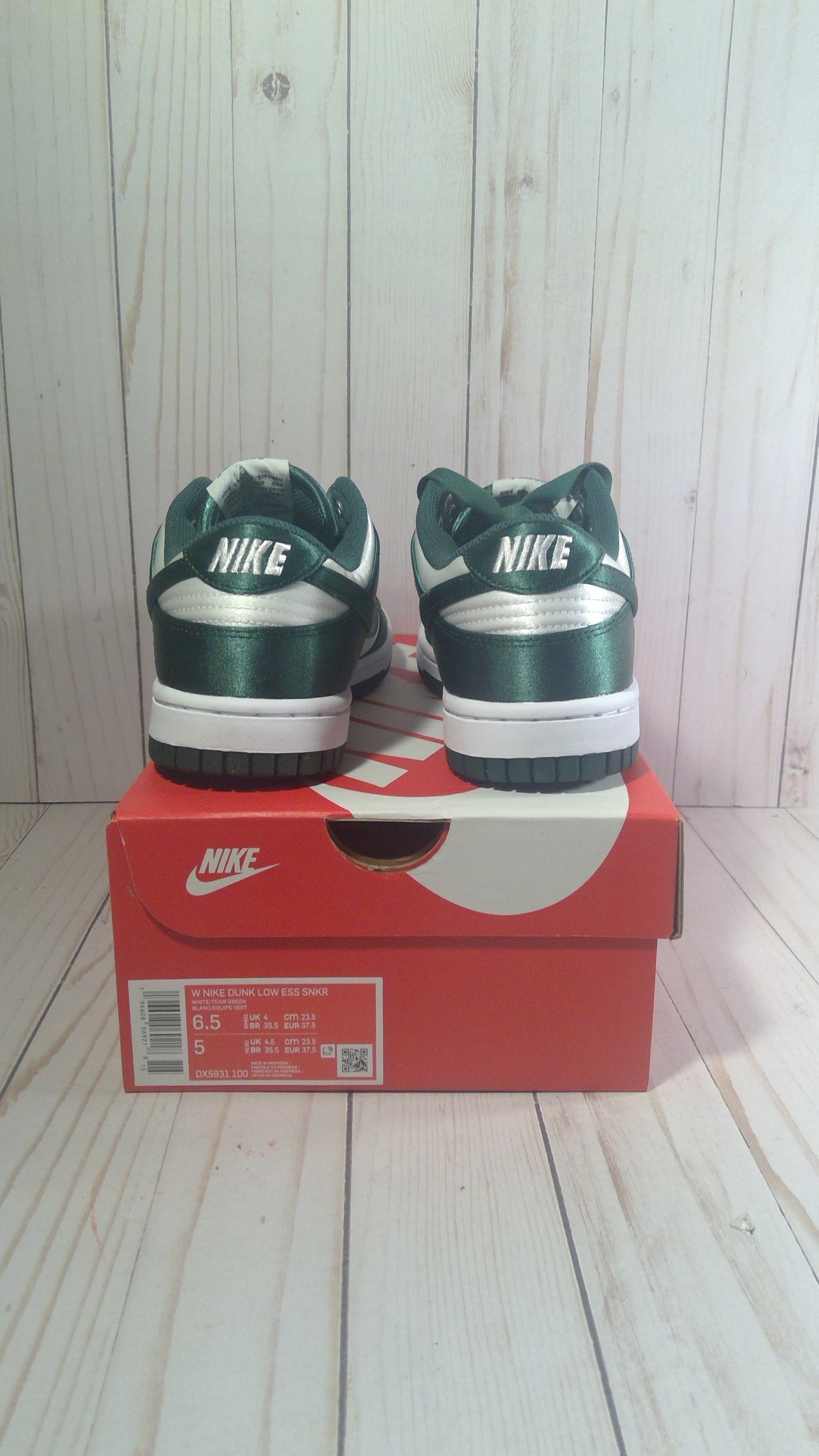 NIKE DUNK LOW ESS - MICHIGAN STATE SATIN (WOMEN'S) - SIZE WOMEN'S 6.5 / MEN'S 5