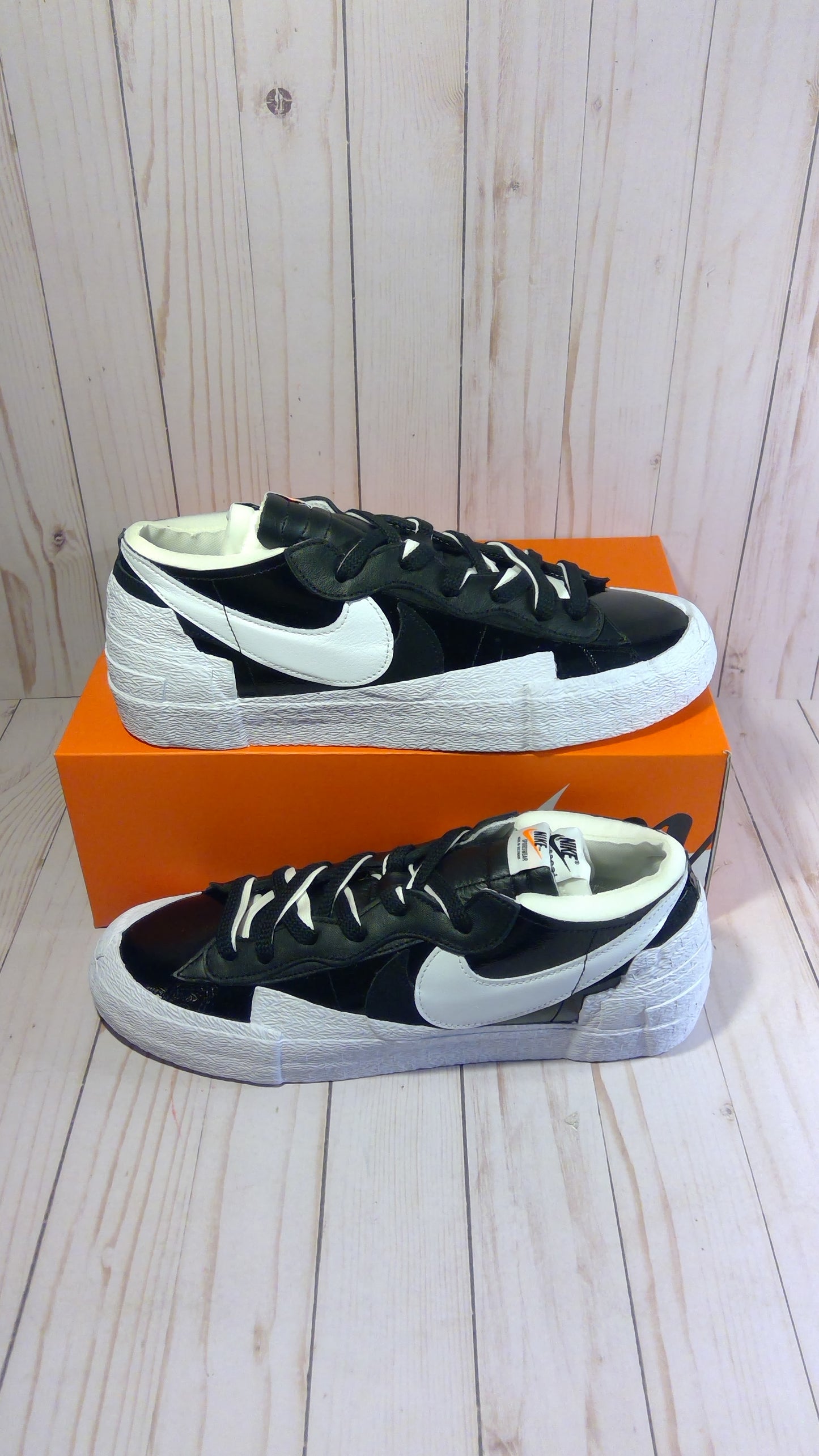 NIKE BLAZER LOW - SACAI BLACK PATENT LEATHER - SIZE MEN'S 12 / WOMEN'S 13.5