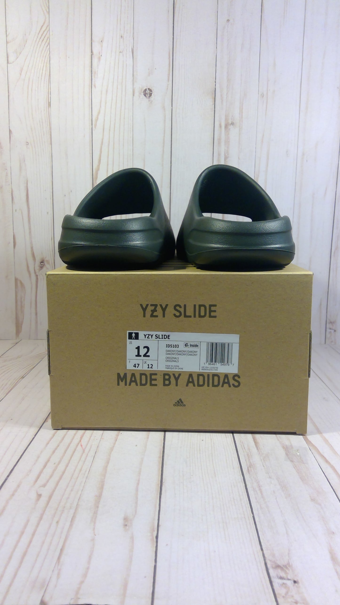 ADIDAS YEEZY SLIDE - DARK ONYX - SIZE MEN'S 12