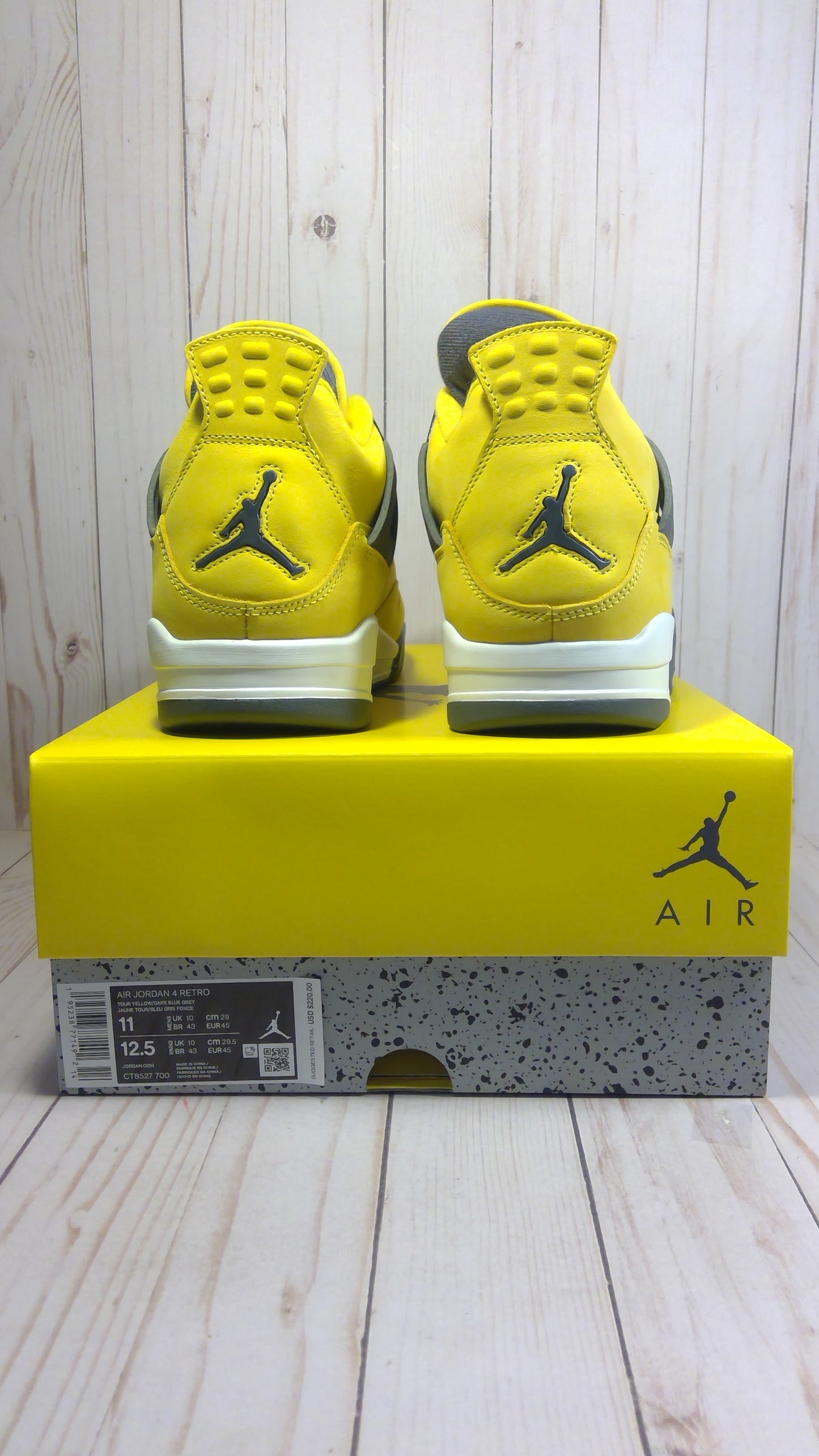 AIR JORDAN 4 RETRO - LIGHTNING (2021) - SIZE MEN'S 11 / WOMEN'S 12.5