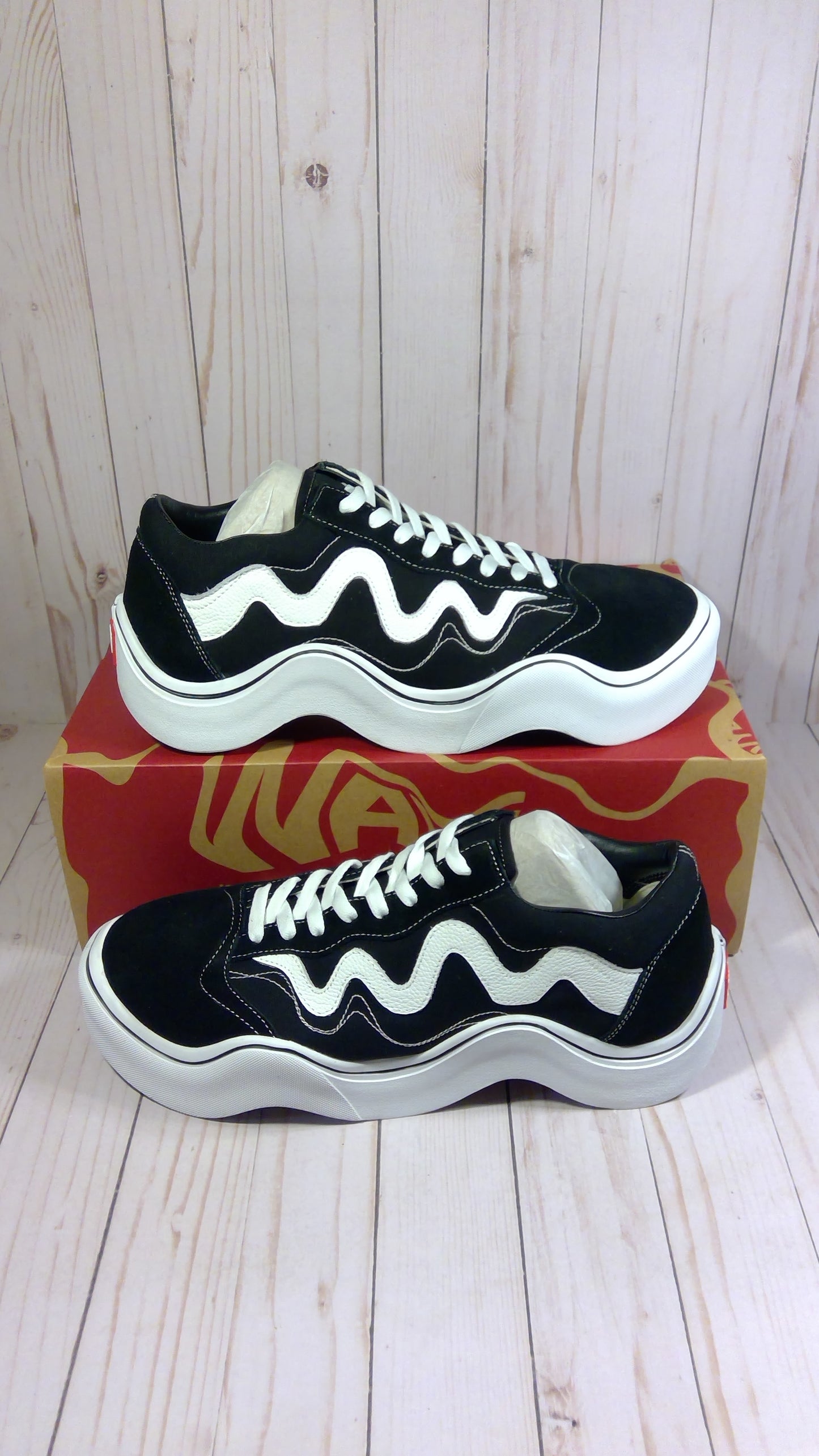 MSCHF WAVY BABY X TYGA LOW BLACK / WHITE - SIZE MEN'S 12