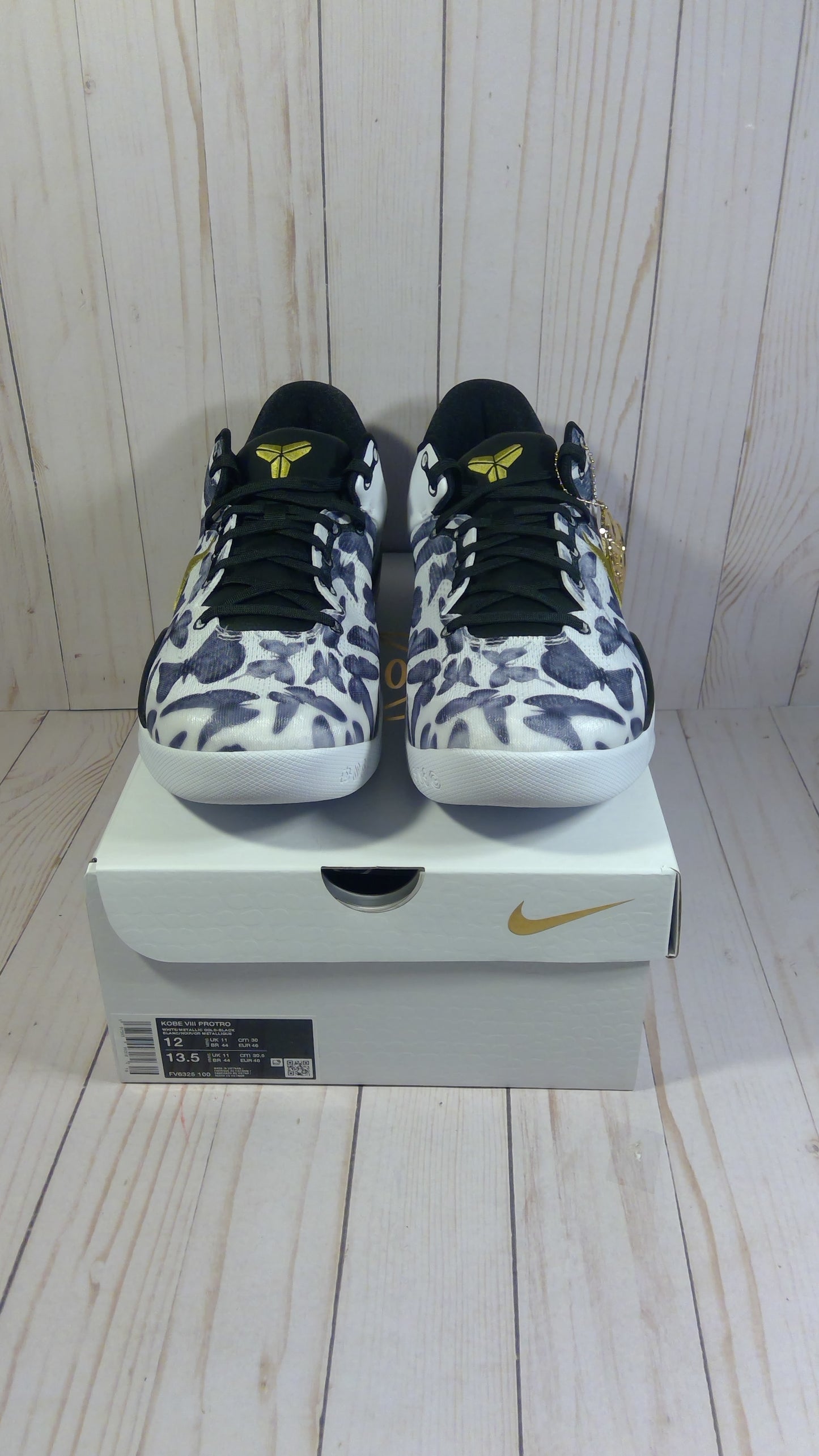 KOBE VIII PROTRO - MAMBACITA - SIZE MEN'S 12 / WOMEN'S 13.5