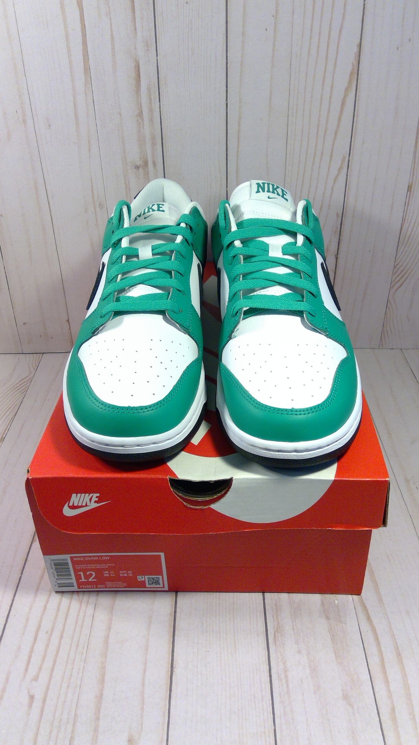 NIKE DUNK LOW - CELTICS - SIZE MEN'S 12