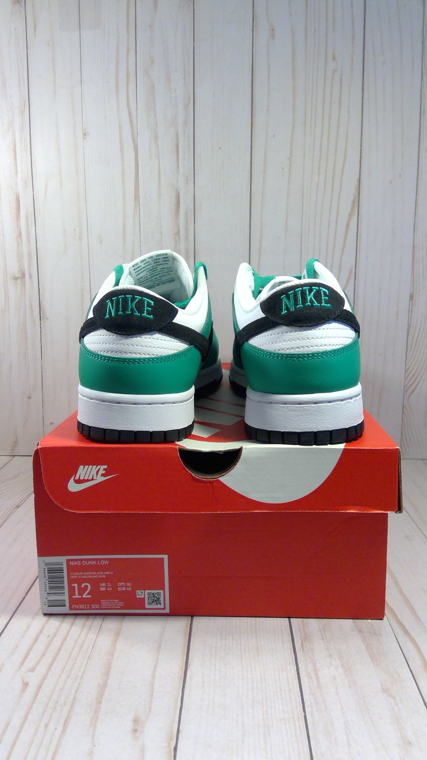 NIKE DUNK LOW - CELTICS - SIZE MEN'S 12